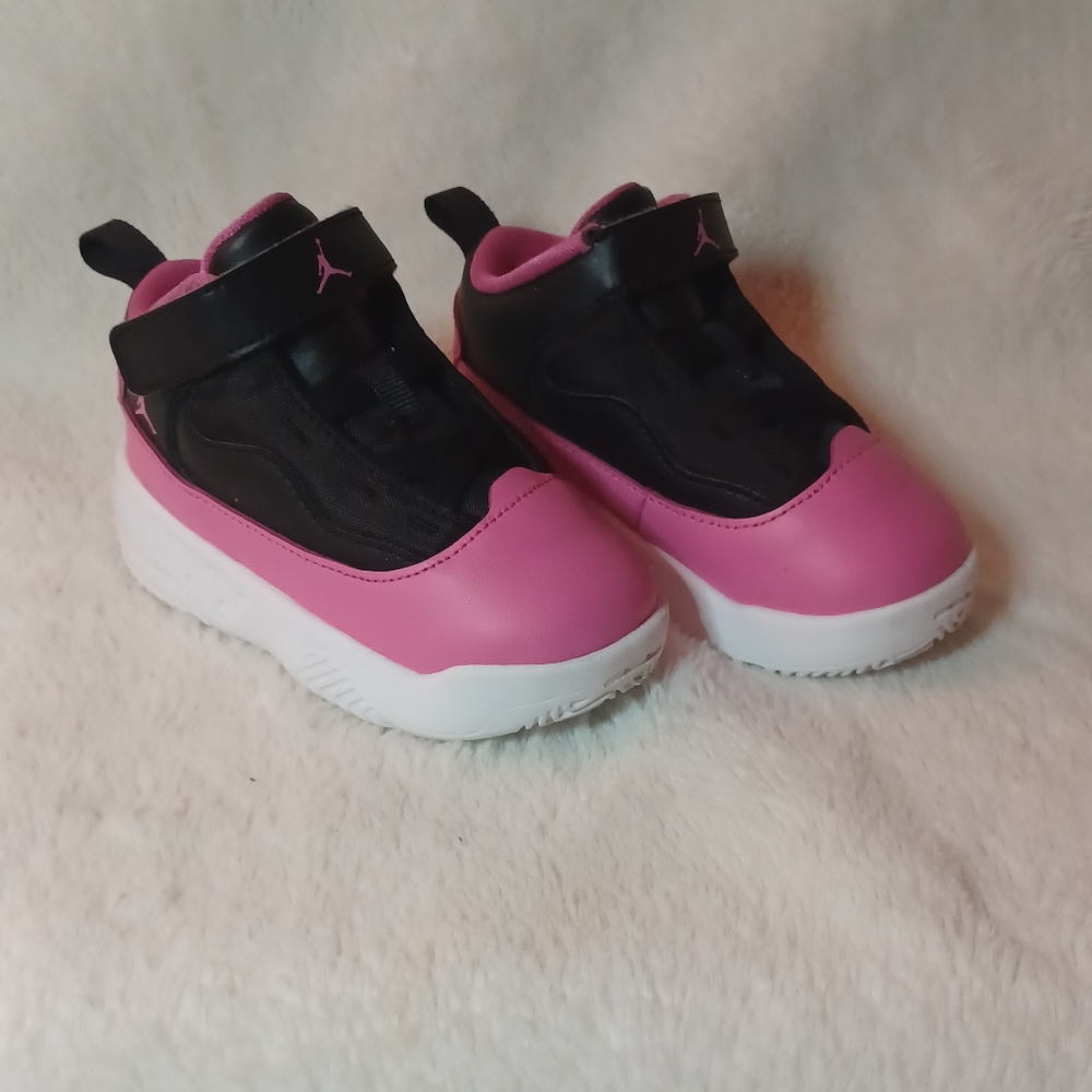 Jordan Max Aura 2 Toddler Girls Size 6C Sneakers Black Pink CN8092-006 Shoes